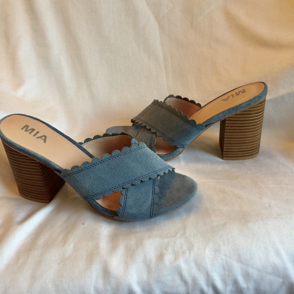 Mia Roselyn Blue Suede Sandal - Picture 4 of 6